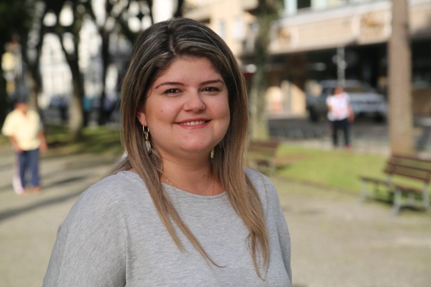 Dra. Mariana.